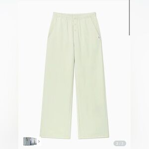 Glowny pistachio lounge pants